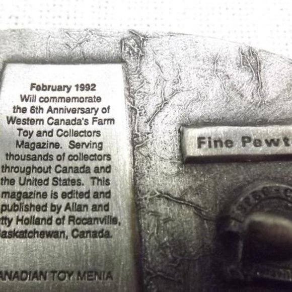Canadian Toy Magazine 6th Anniversary Belt Buckle - Picture 5 of 8